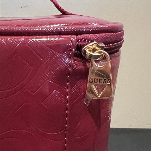 Guess | Iconic Logo Glossy Wine Cosmetic Case - Picture 7 of 12